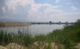 Restoration of a former gravel pit for a recreational purpose, “Aquacity”